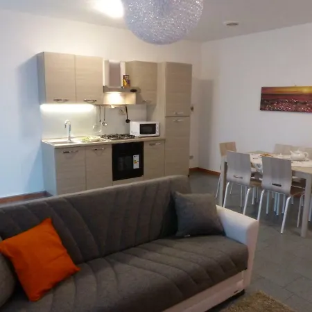 Apartamento Casa Di Roberta Albiate